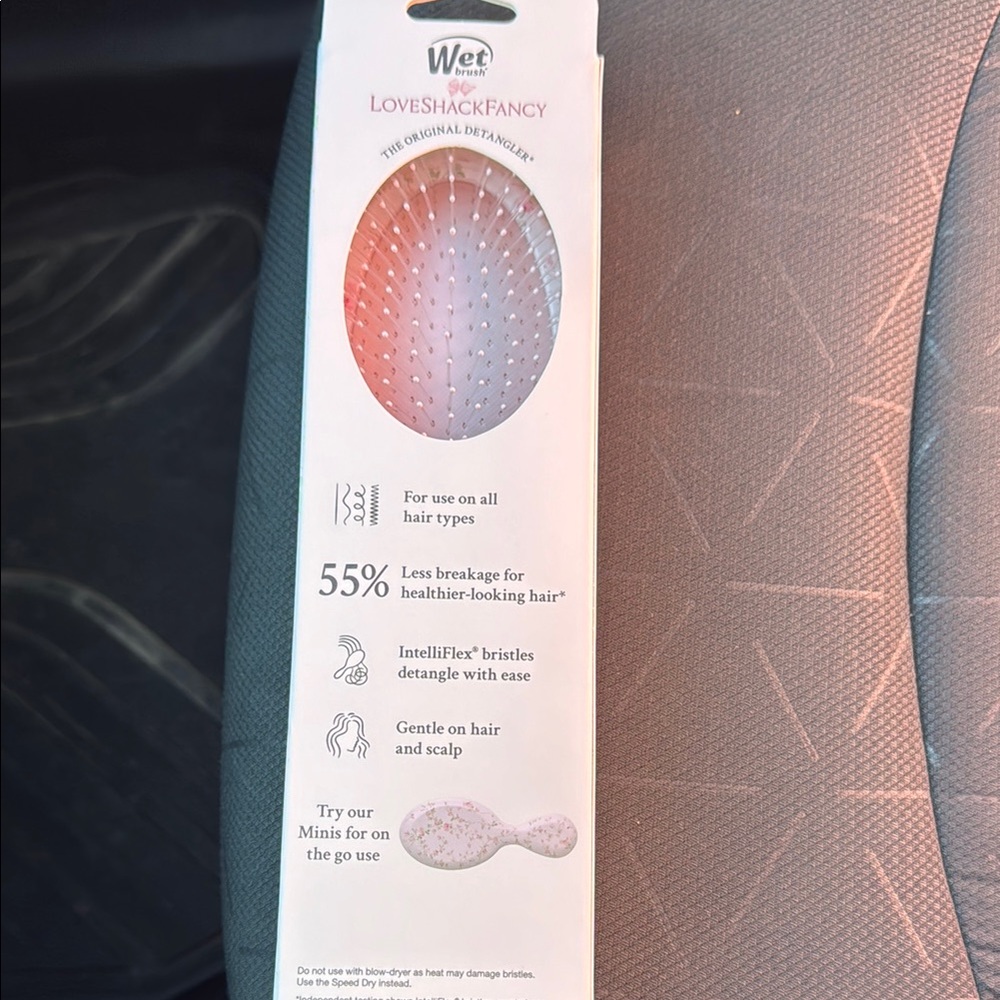 LoveShackFancy Wet Brush - Pink Hair Accessory